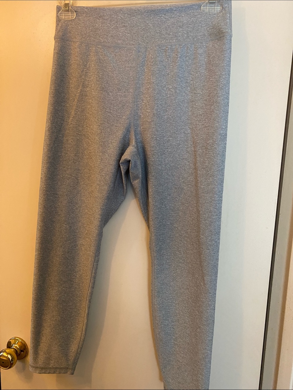 Old Navy Cloud Go-dry leggings.